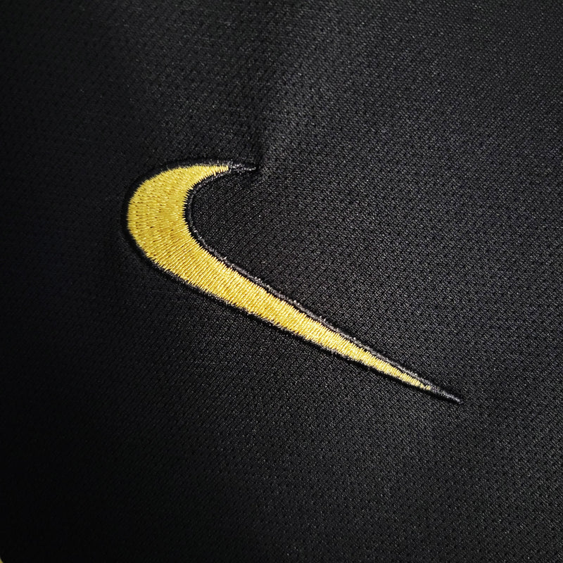 Camisa RB Salzburg 10° Campeonato 2023/24 Torcedor Masculina Preta e Dourada - Sport Premium